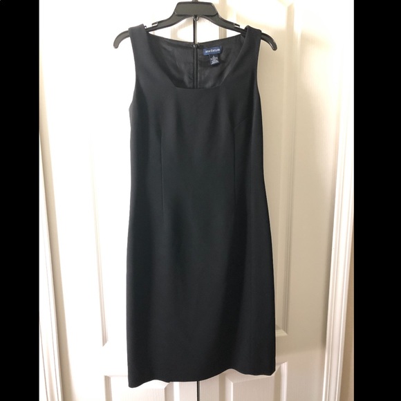 Ann Taylor Dresses & Skirts - ☀️ Ann Taylor sheath black dress